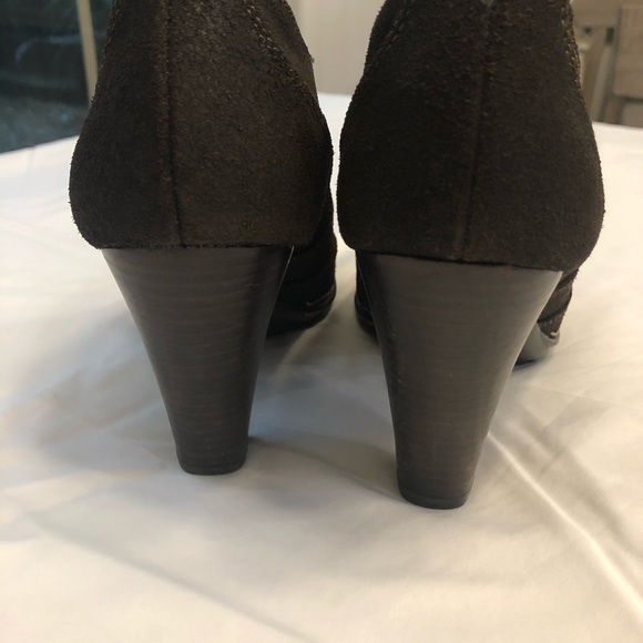 Sofft brown suede booties - Picture 4 of 8